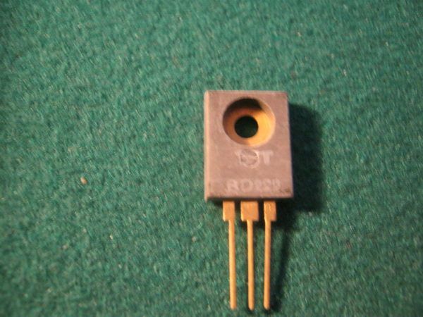 BD222 Transistor Silicon Si-NPN 80V 4A 36W TO-M13 case