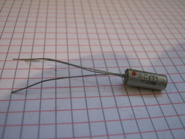 BCY11 Transistor Silicon Si-PNP  60V 0,025A 0,414W TO-X01 case