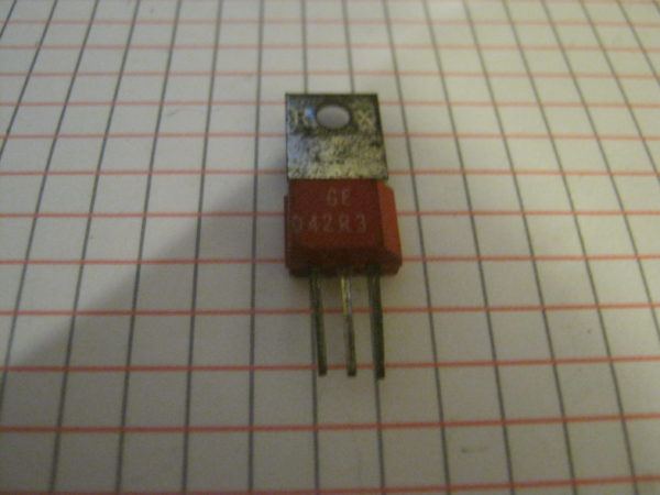 D42R3 Transistor Silicon Si-NPN  250V 1A 15W TO-202 case