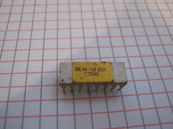 M330CD1 Ceramic Gold  IC/CI  DIP-16 Circuito integrato – Integrated circuit