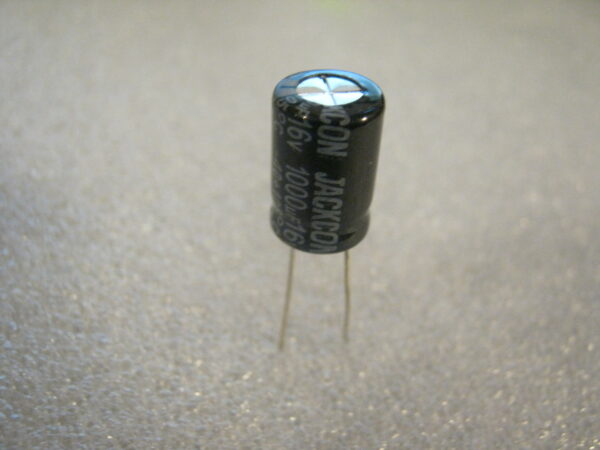 Condensatore Elettrolitico 1000uF 16V Radiale