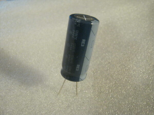 Condensatore Elettrolitico 3300uF 35V Radiale
