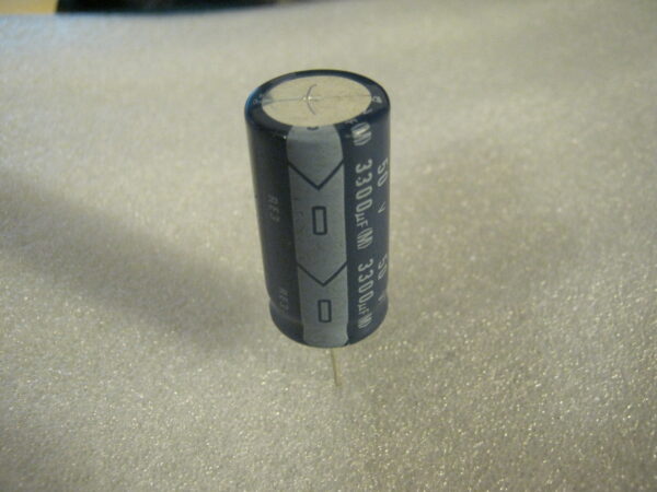 Condensatore Elettrolitico 3300uF 50V Radiale