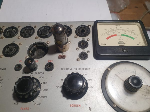 Valvola EF41  Pentodo  (  Philips ) NOS