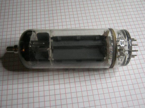 Valvola PL519   Pentodo  ( Neutron) NOS