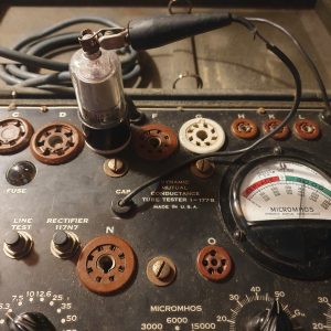 Valvola 6J7GT  Pentodo  (  Fivre )