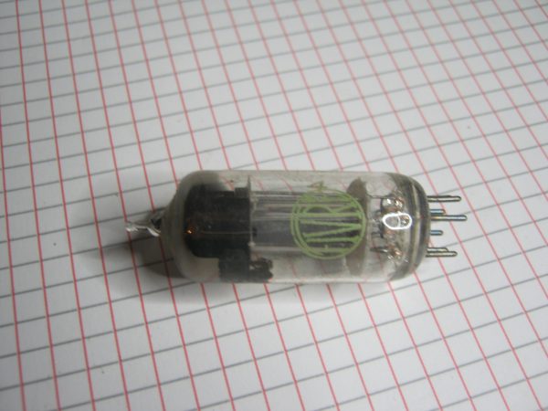 Valvola 12AT6 / ABC90 Double Diode – Triode Tube ( Fivre )