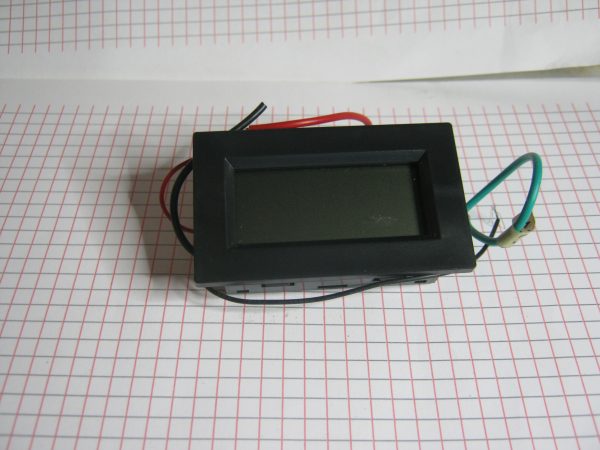 Voltmetro Digitale LCD da Pannello 1000V C.C. 67X40