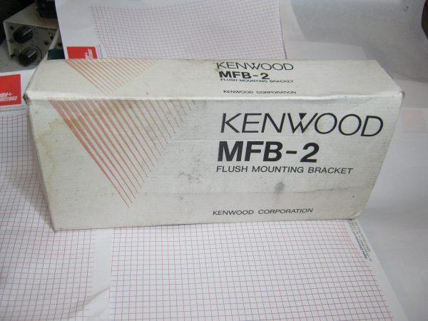 FLUSH MOUNTING BRACKET KENWOOD MFB-2 Bianco per Kenwood VHF Nautico