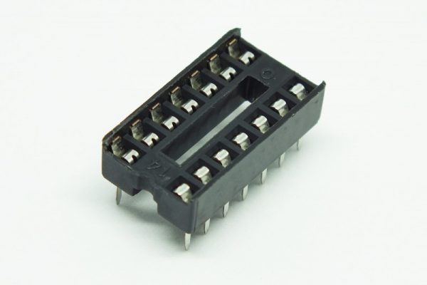 Zoccolo 14 pin per Circuiti Integrati passo 2,54