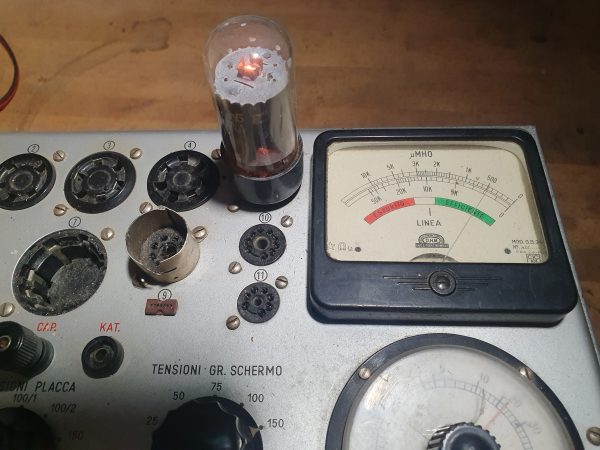 Valvola 6AV5GT Beam  Pentode Tube ( Fivre)