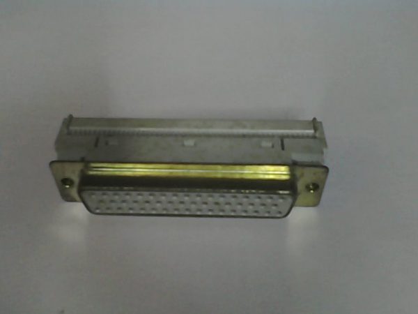 Connettore a Vaschetta D-SUB 50 pin Femmina a Perforazione di Isolante Flat Cable