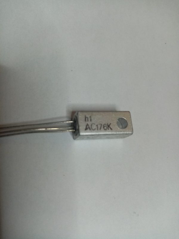AC176K Transistor Germanium Ge-NPN 32V 1A 0,22W TO-X04 case