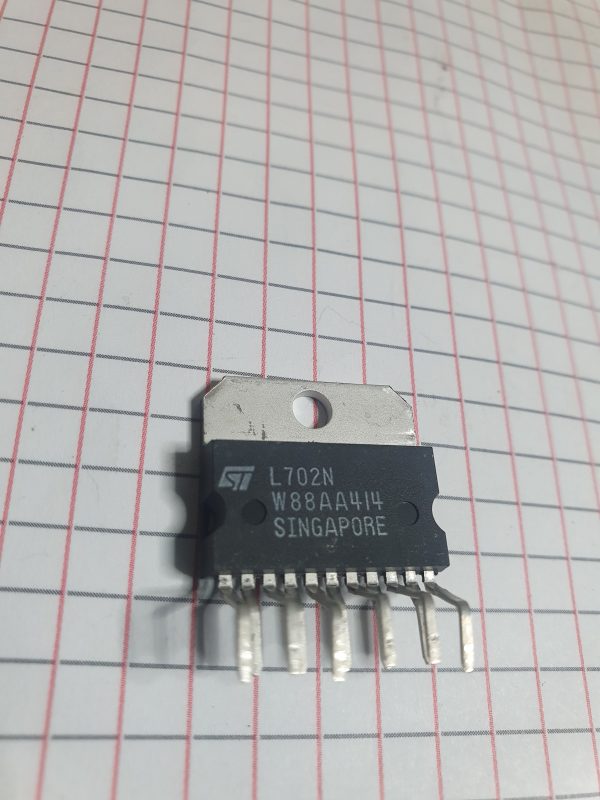 L702N  IC/CI  ZIP-11 Circuito integrato – Integrated circuit