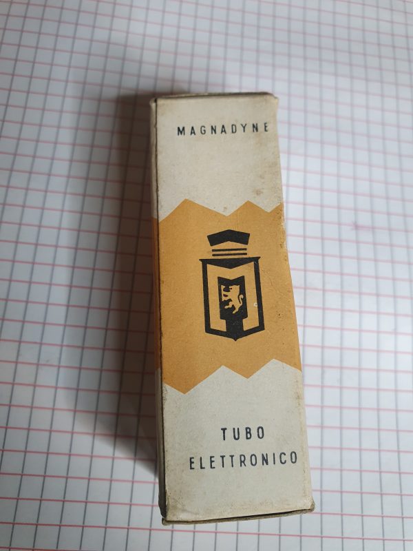 Valvola ECL82 Triode-Tetrode ( Magnadyne) NOS