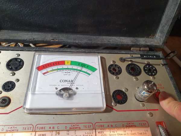 Valvola ECC83 12AX7  Doppio Triodo  ( Fivre )