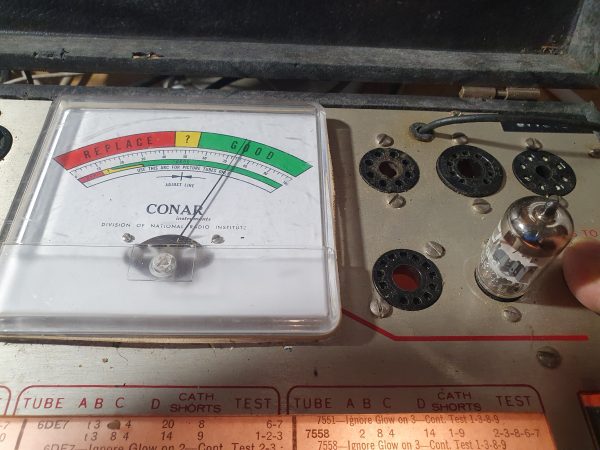 Valvola UCC85  Doppio Triodo  ( Mullard )