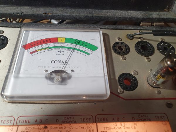 Valvola 6CX8 Triode-Pentode Tube ( Sylvania )