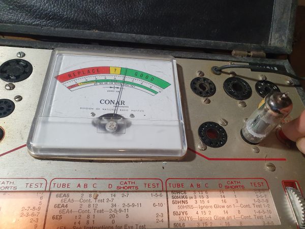 Valvola 6BU8  Doppio Pentodo  ( Sylvania )
