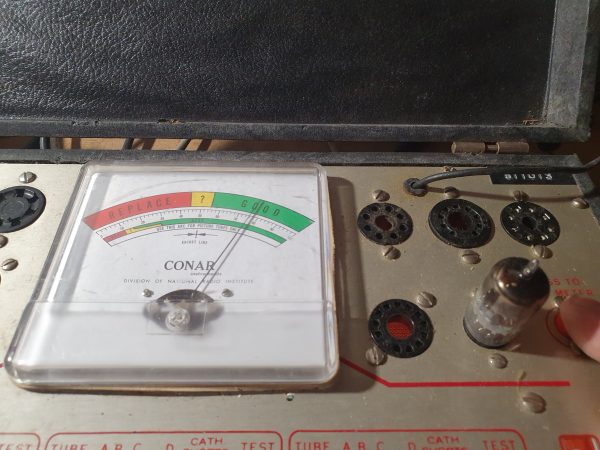 Valvola 5DH8 Triodo-Pentodo  ( General Electric )