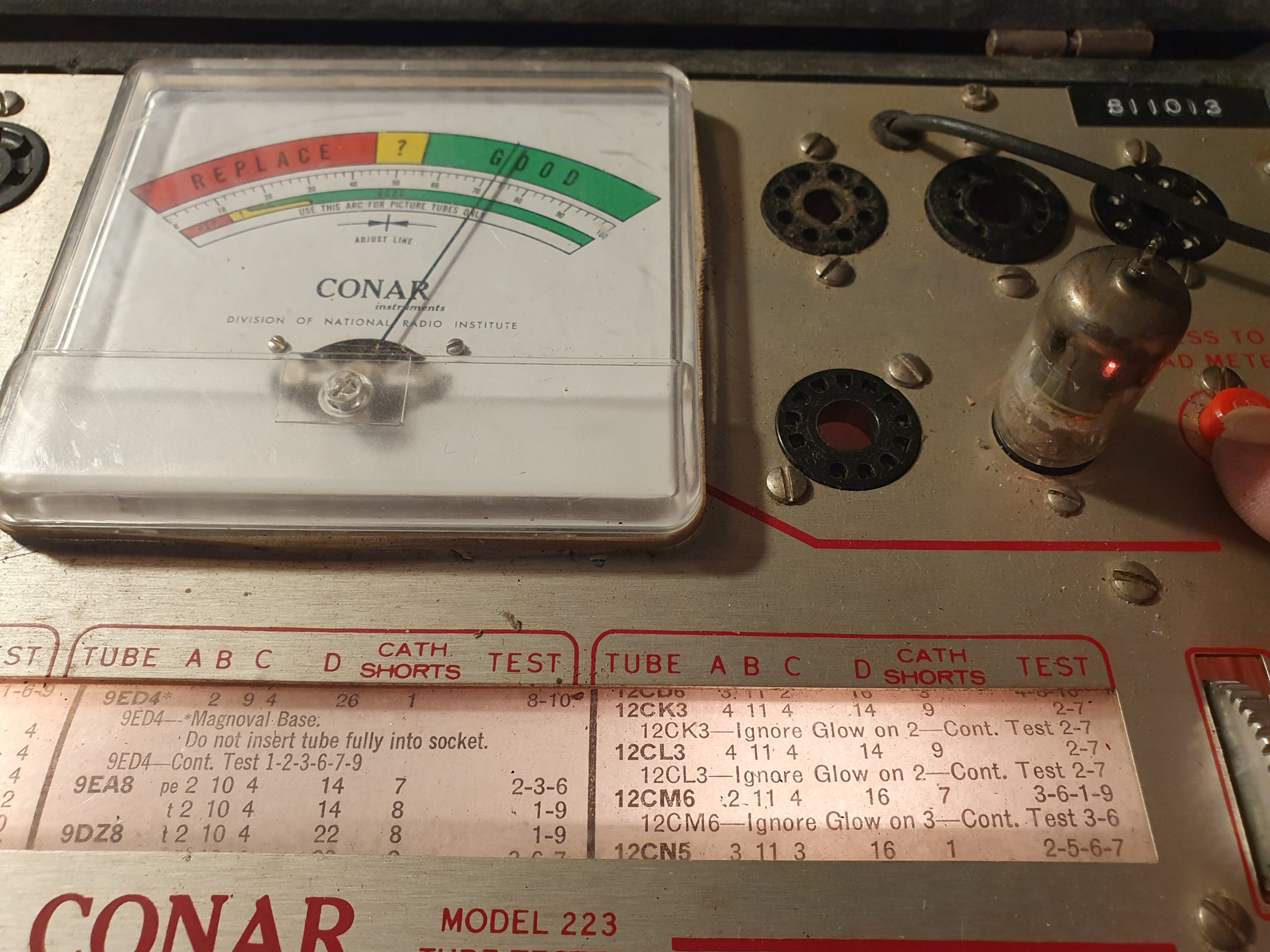 Valvola 9EA8 PCF82 Triode-Pentode Tube ( RCA )