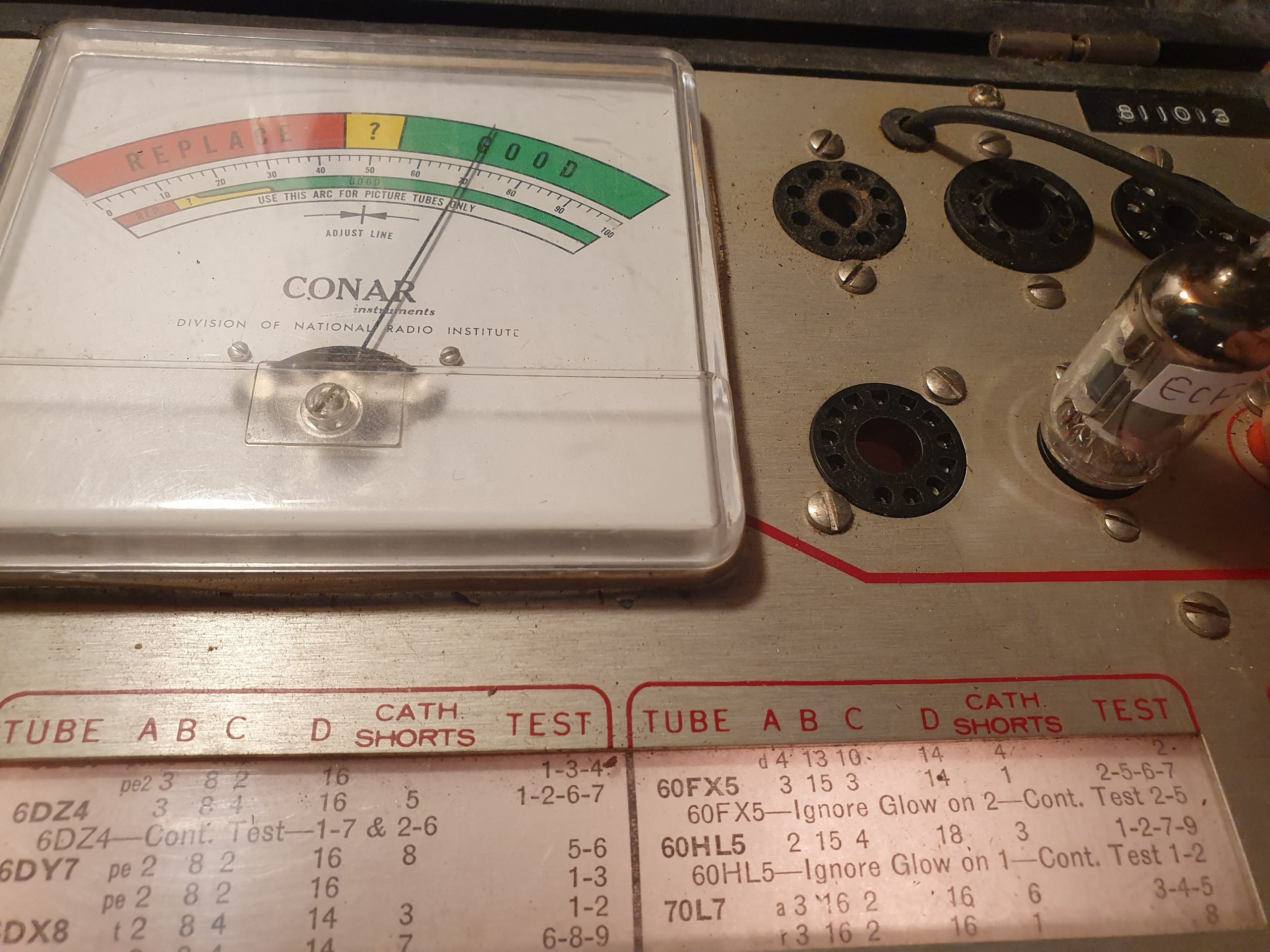 Valvola ECF82 Triode-Pentode Tube ( E.I. )