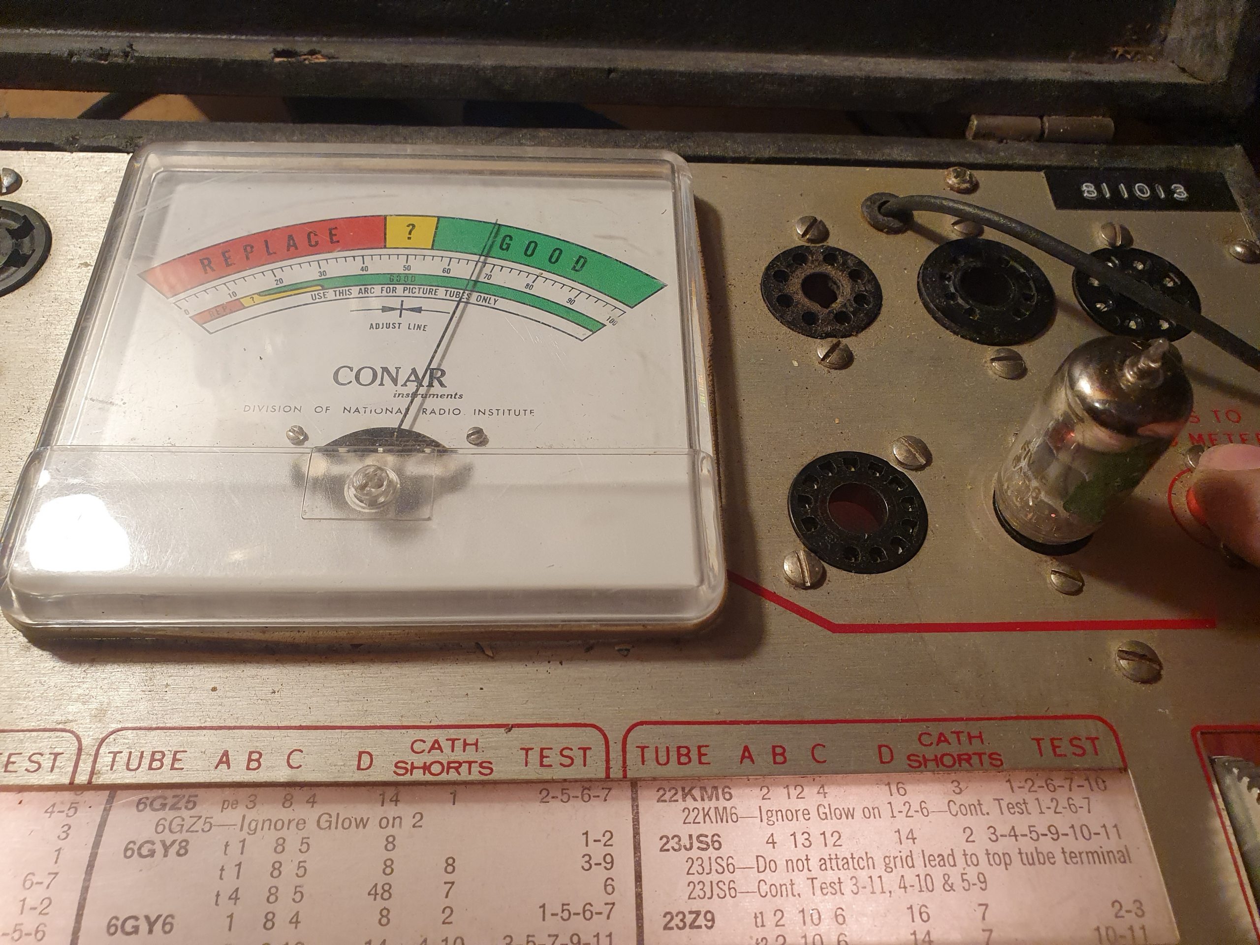 Valvola 6EAQ8 / ECC85 Doppio Triodo ( Fivre )