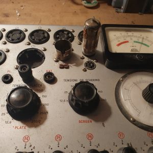 Valvola UABC80 Triplo Diodo-Triodo ( Telefunken )