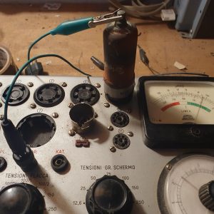 Valvola  ECH4A Triodo-Eptodo ( Philips )